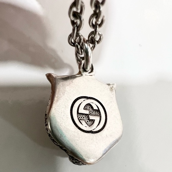 GUCCI Sterling Silver Tiger Pendant Necklace - Picture 6 of 12